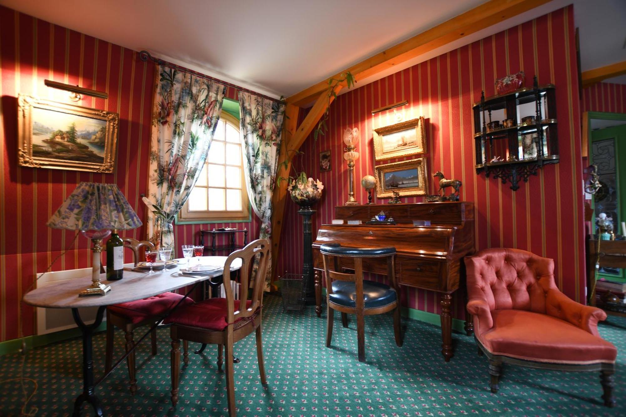 Le Val Clos, Appartement Dans Une Maison De Maitre 19E Tanlay エクステリア 写真